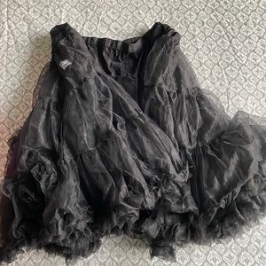 Black tulle crinoline